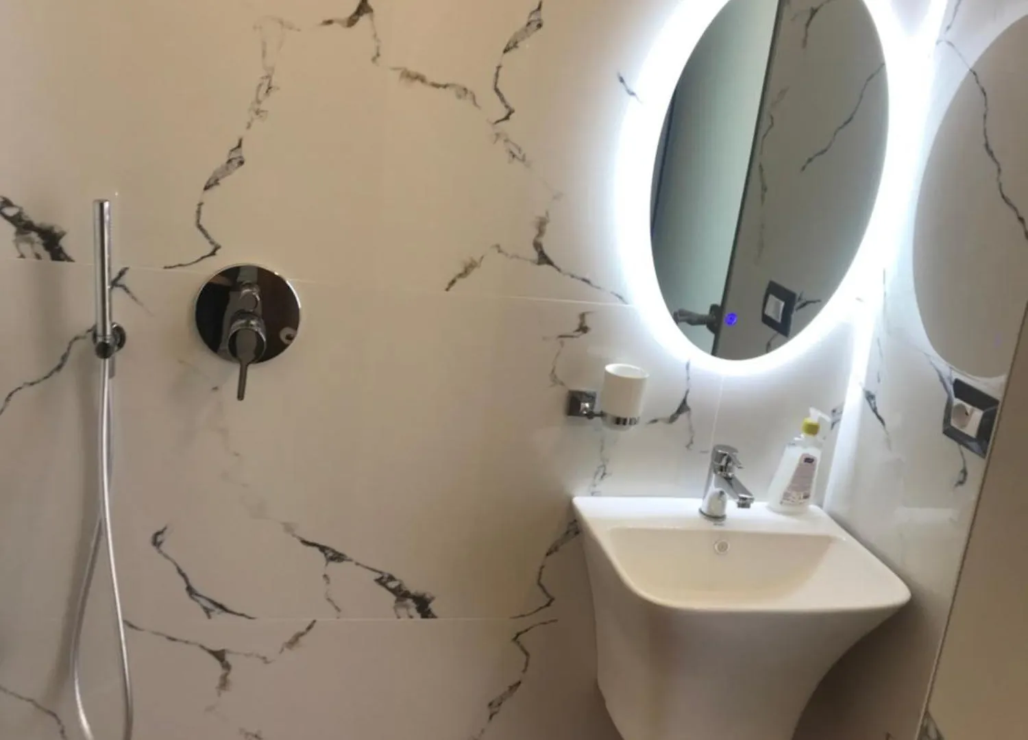 Semesterbostad Glaunkel Villa Ksamil